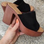 Zuecos Negros